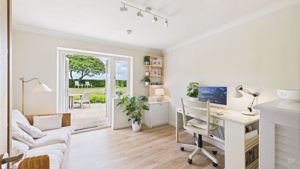 Photo 15- click for photo gallery